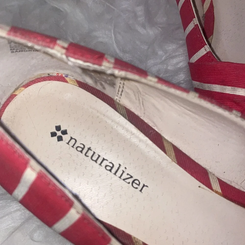 Naturalizer striped wedge heels red and white size 8.5 rockabilly